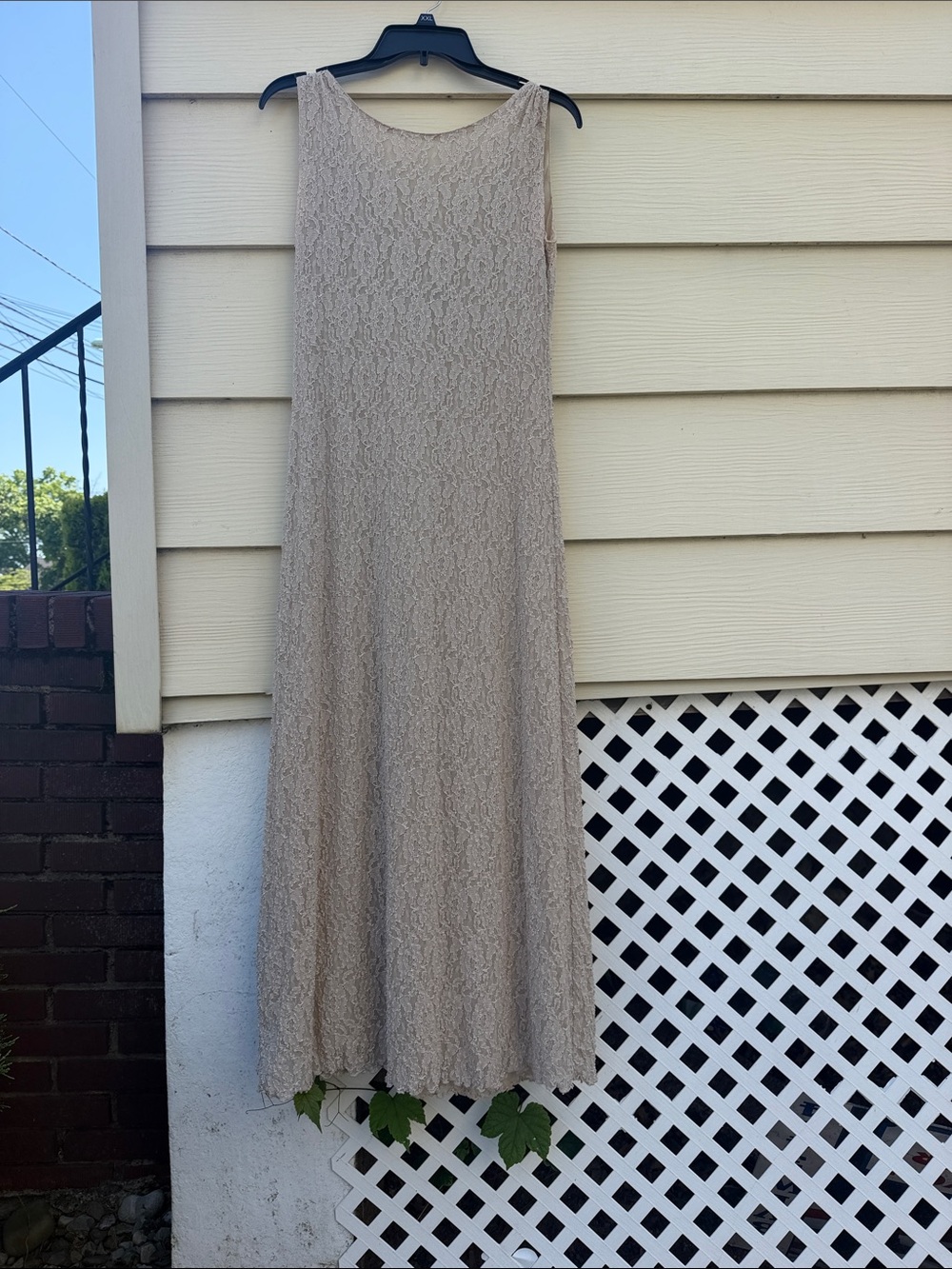 Sleeveless Beige Lace Maxi Dress